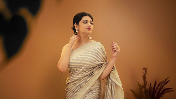 For the Christmas Friend Party, Gift a Pulimoottil Saree