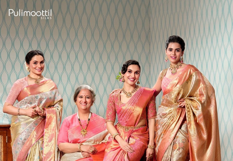 Capturing Elegance: The Charm of Dual Colour Sarees