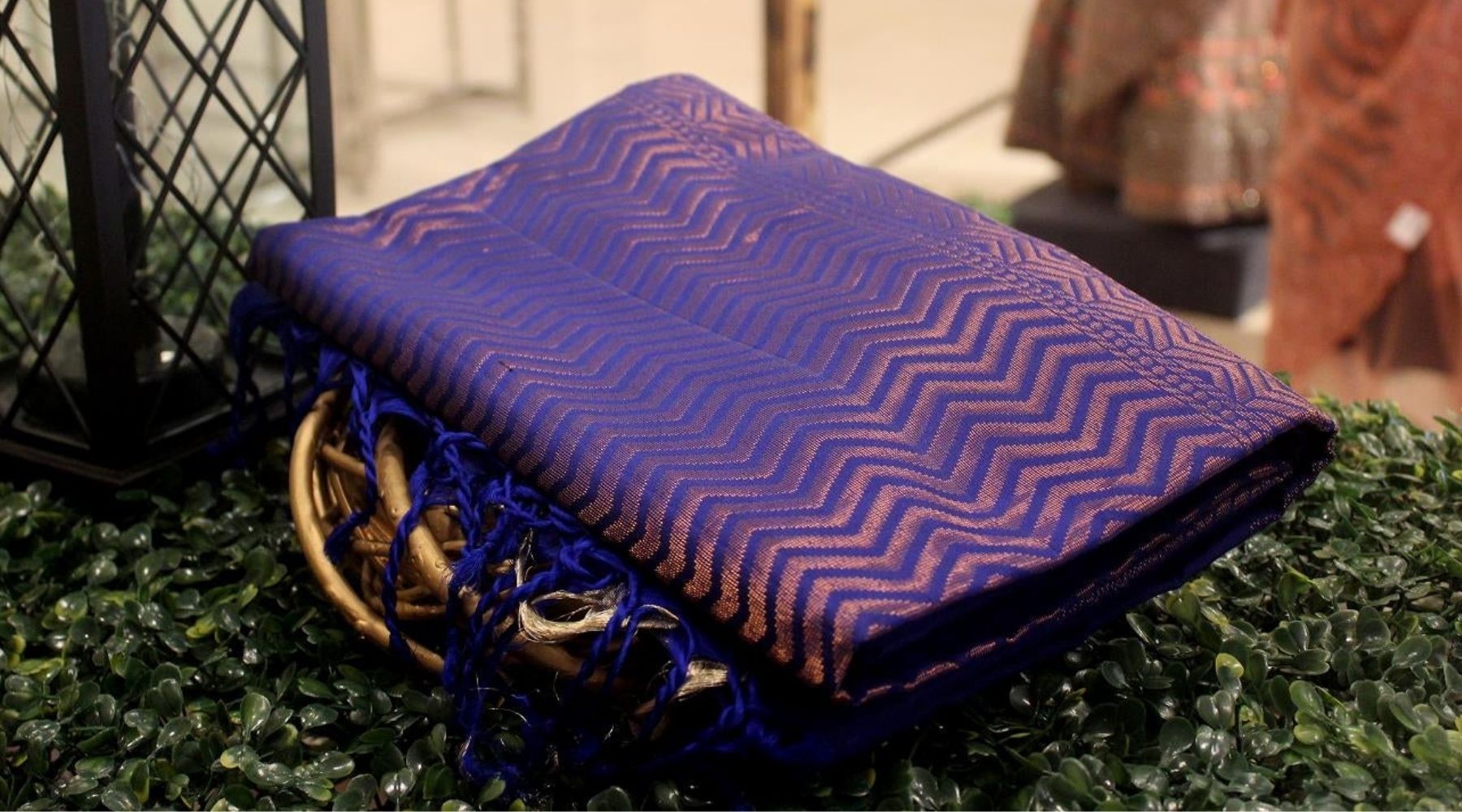 The latest trend in the fashion industry – designer sarees