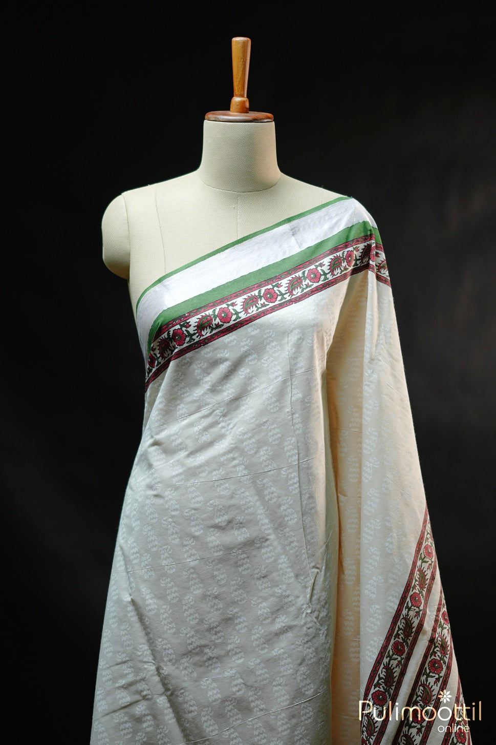 Cream Colour Kerala Taditional Set Saree.