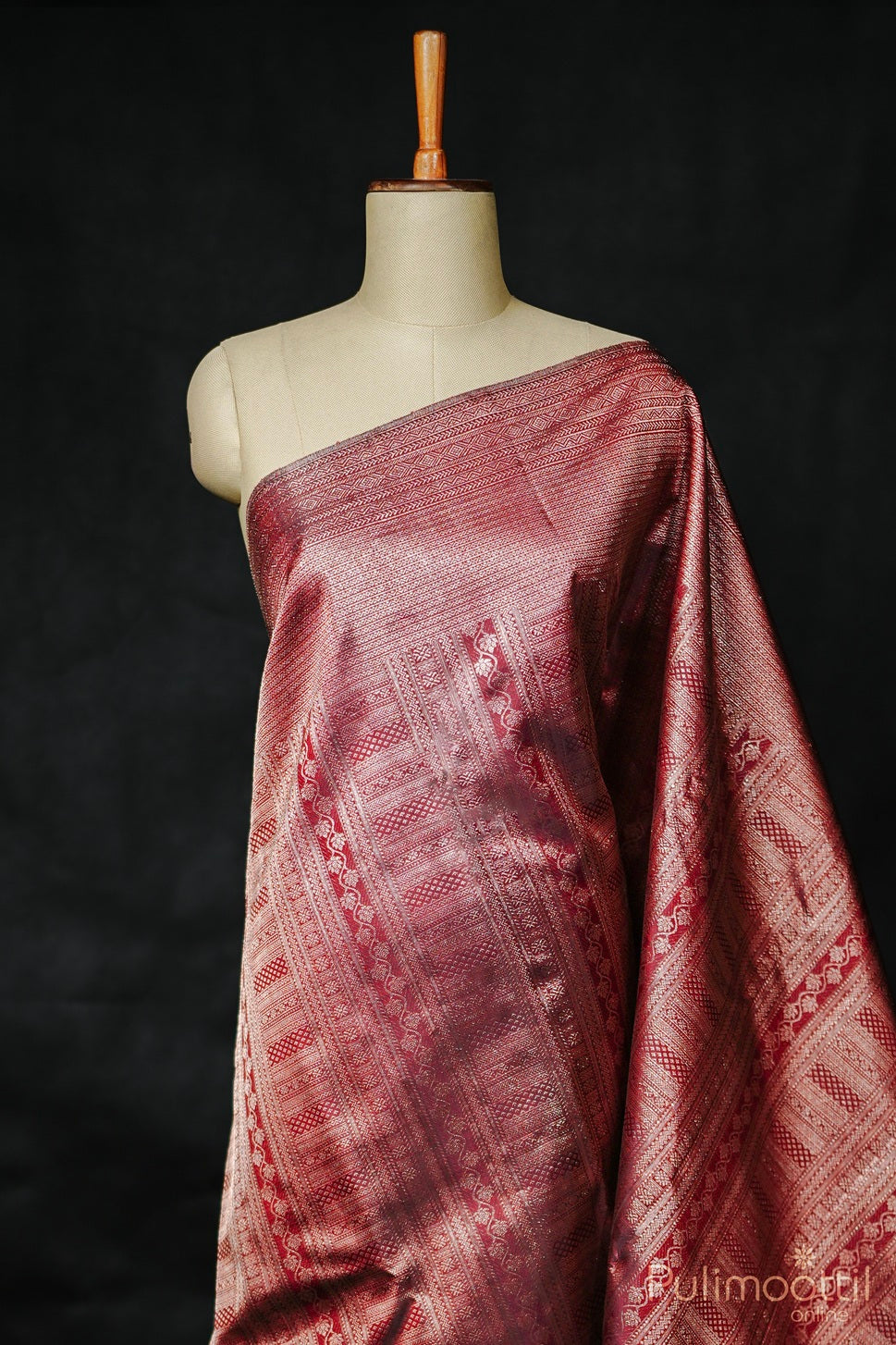 Dark Maroon Colour Kanchipuram Brocade Wedding Saree.