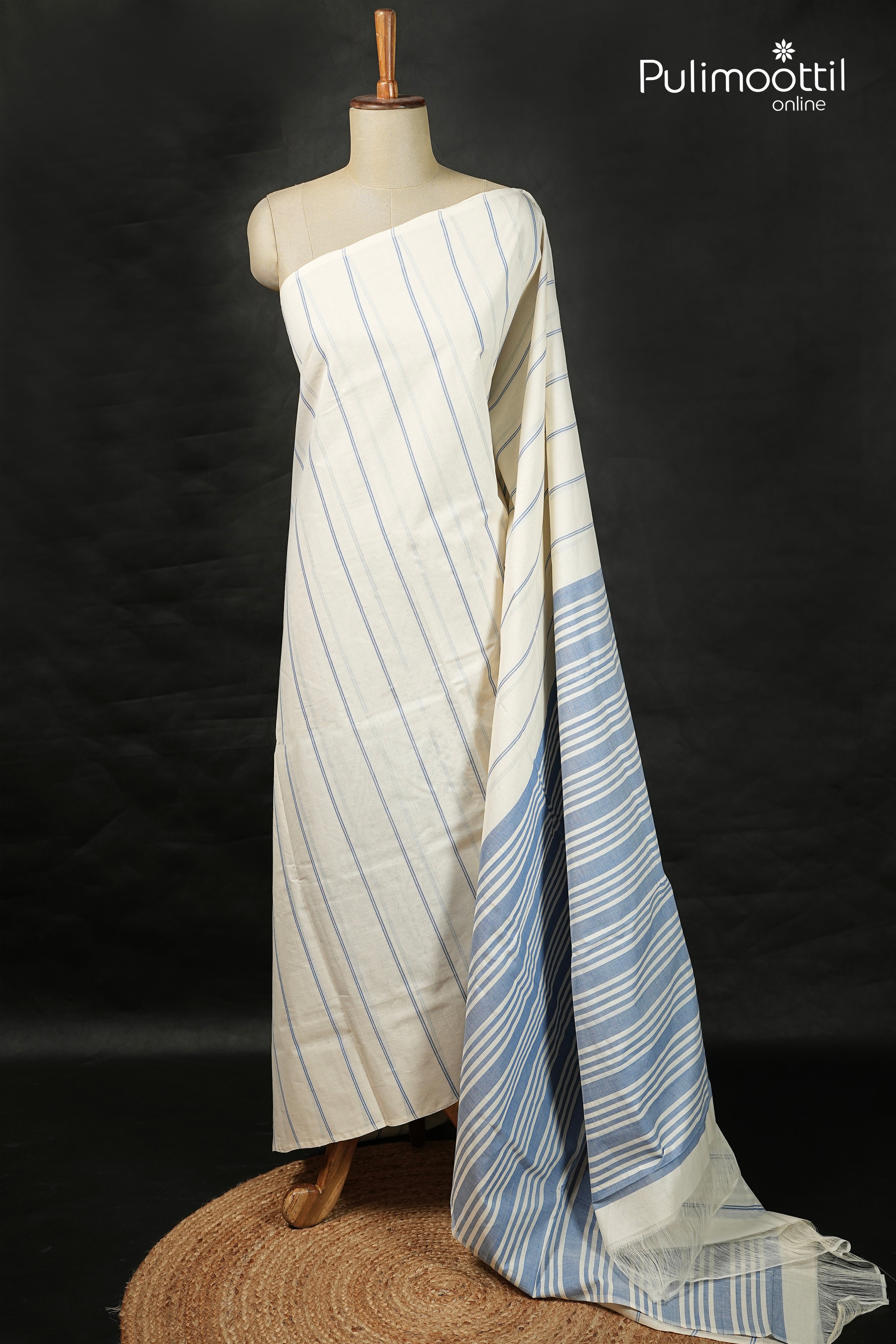 Offwhite Colour Handloom Cotton Saree