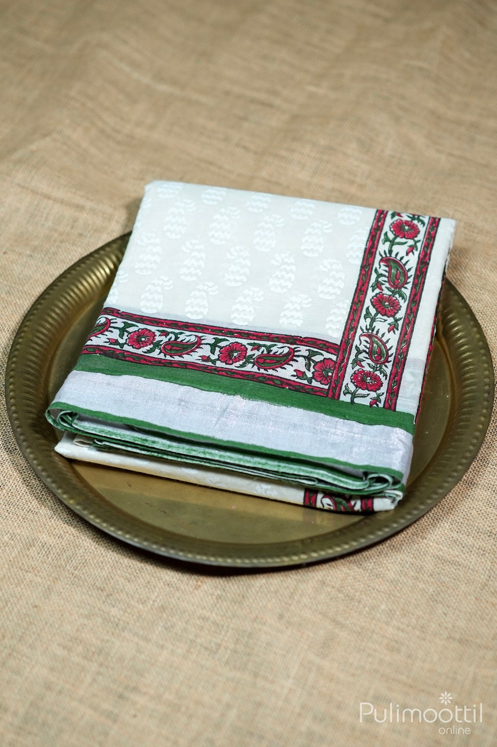 Cream Colour Kerala Taditional Set Saree.