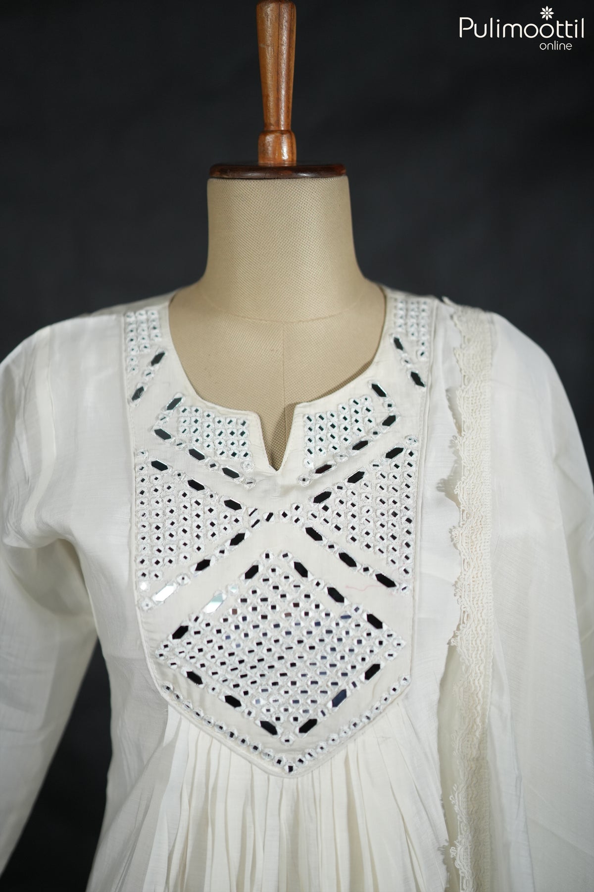 Off-white Chanderi kurti set 3