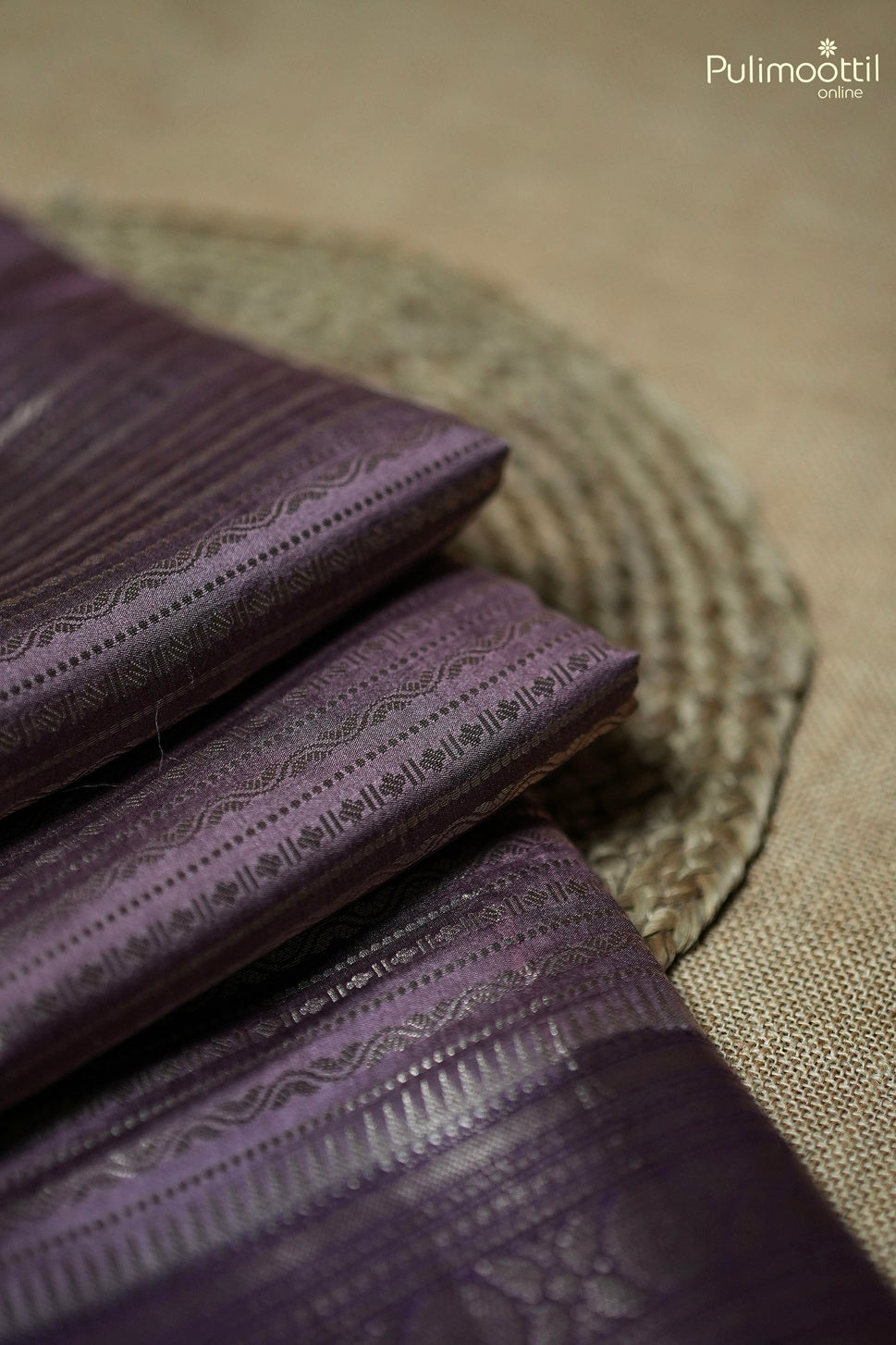 Light Onion Colour Chiniya Silk Saree.