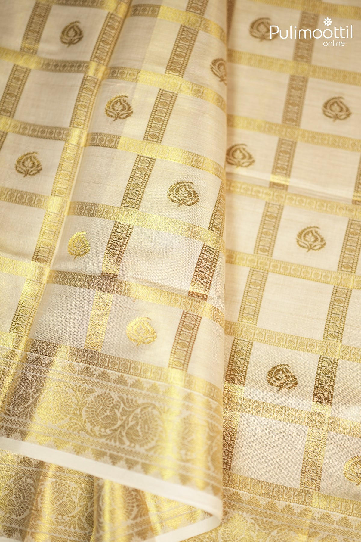 Kerala Traditional Golden Tissue Set Saree