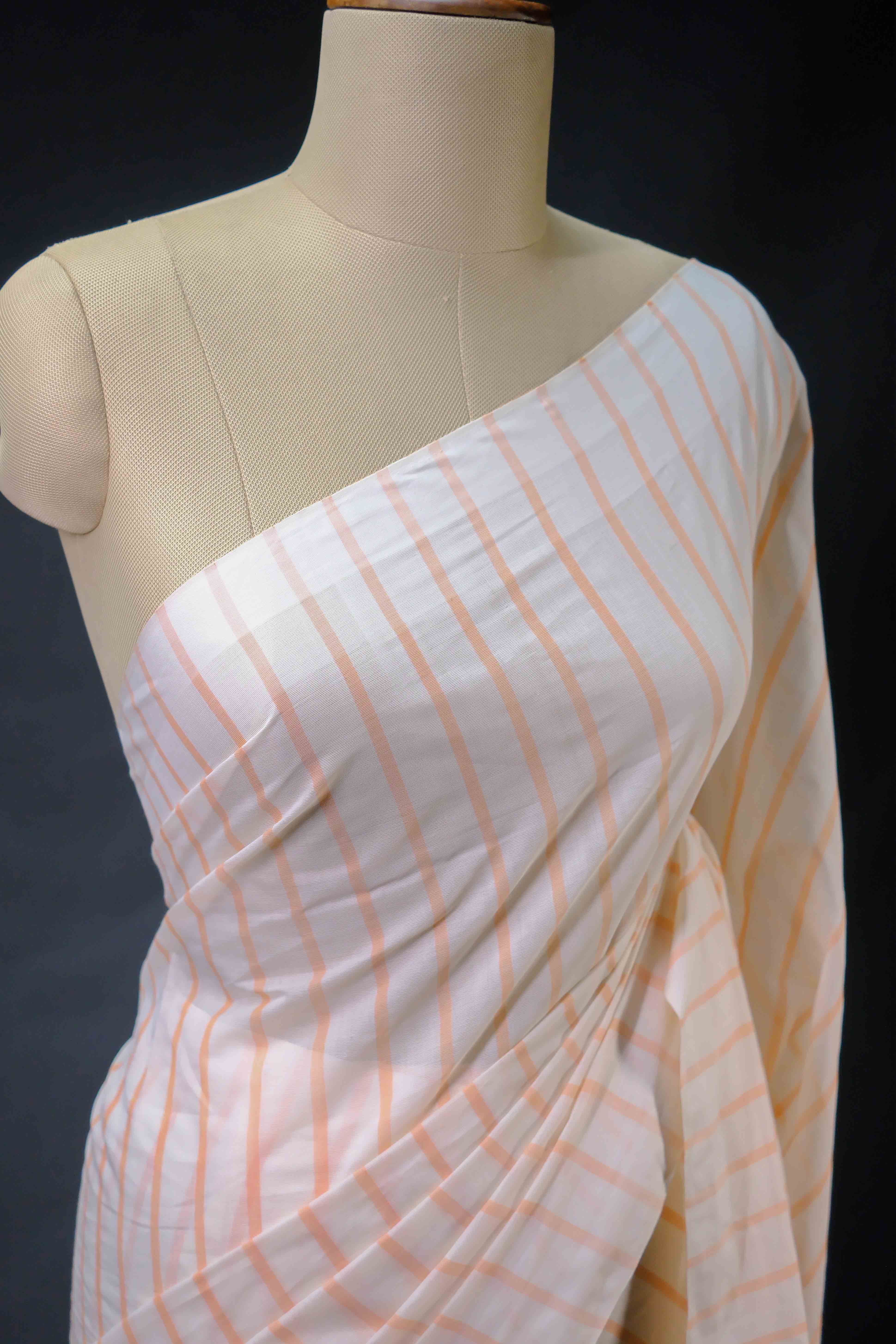 Cream Colour Pure Cotton Handloom Saree.