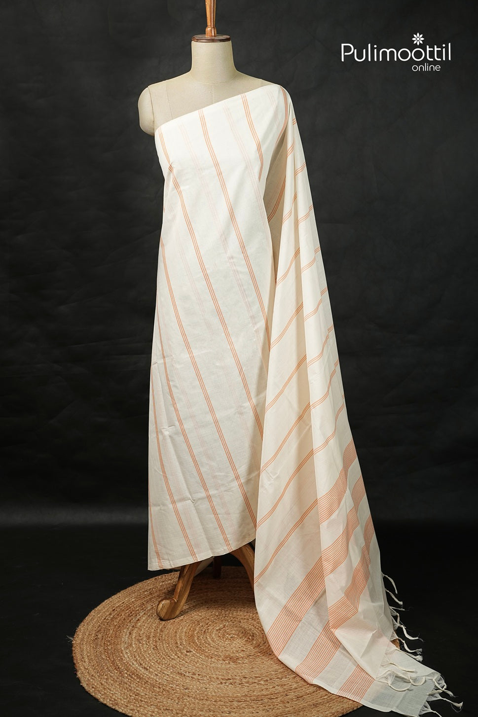 Offwhite Colour Handloom Cotton Saree