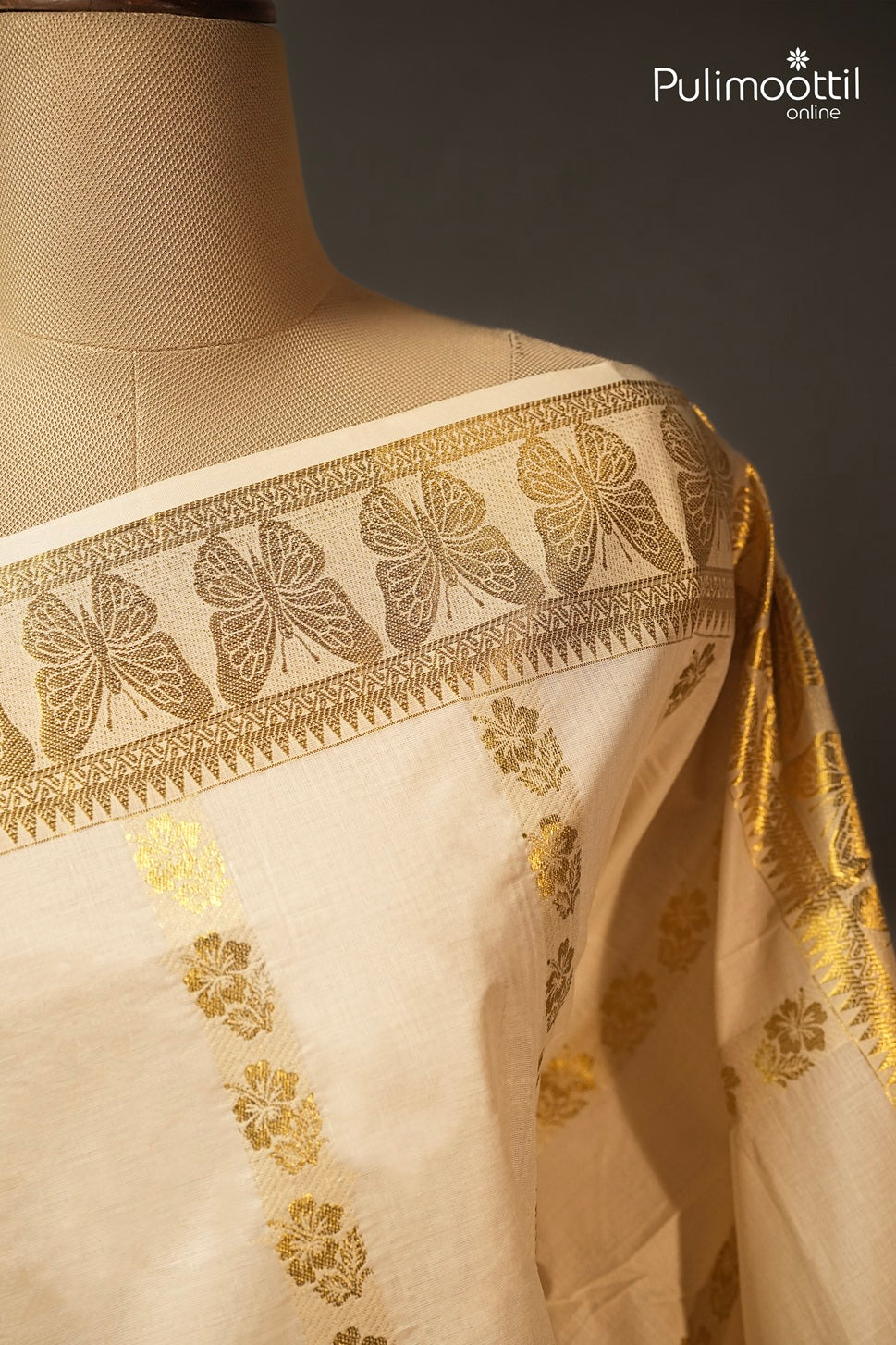 Offwhite Colour Kerala Traditional Golden Tissue Set Saree