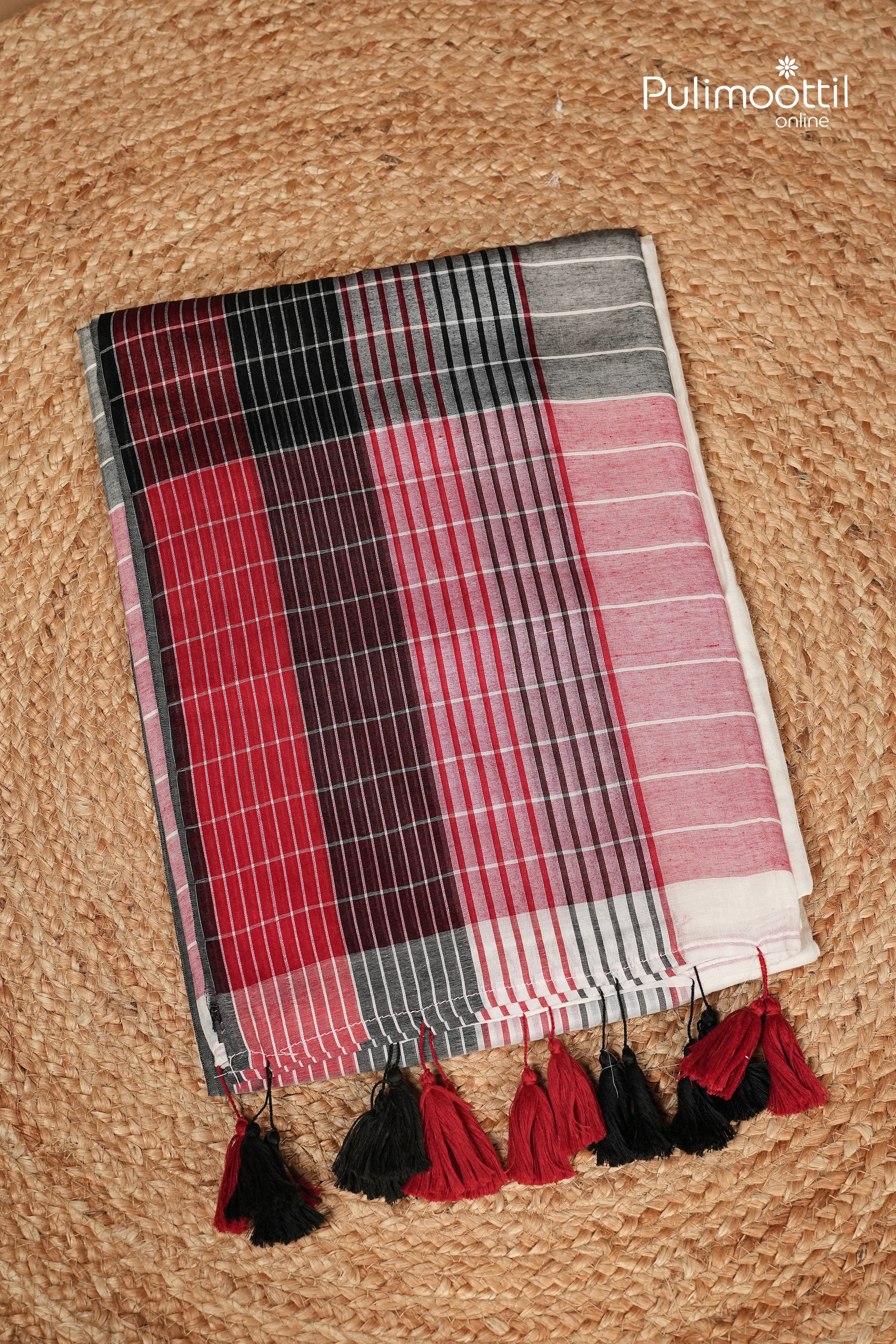 Offwhite Colour Mul Cotton Saree