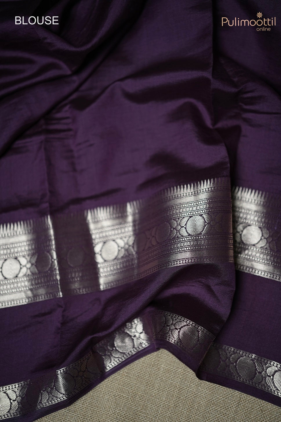 Light Onion Colour Chiniya Silk Saree.