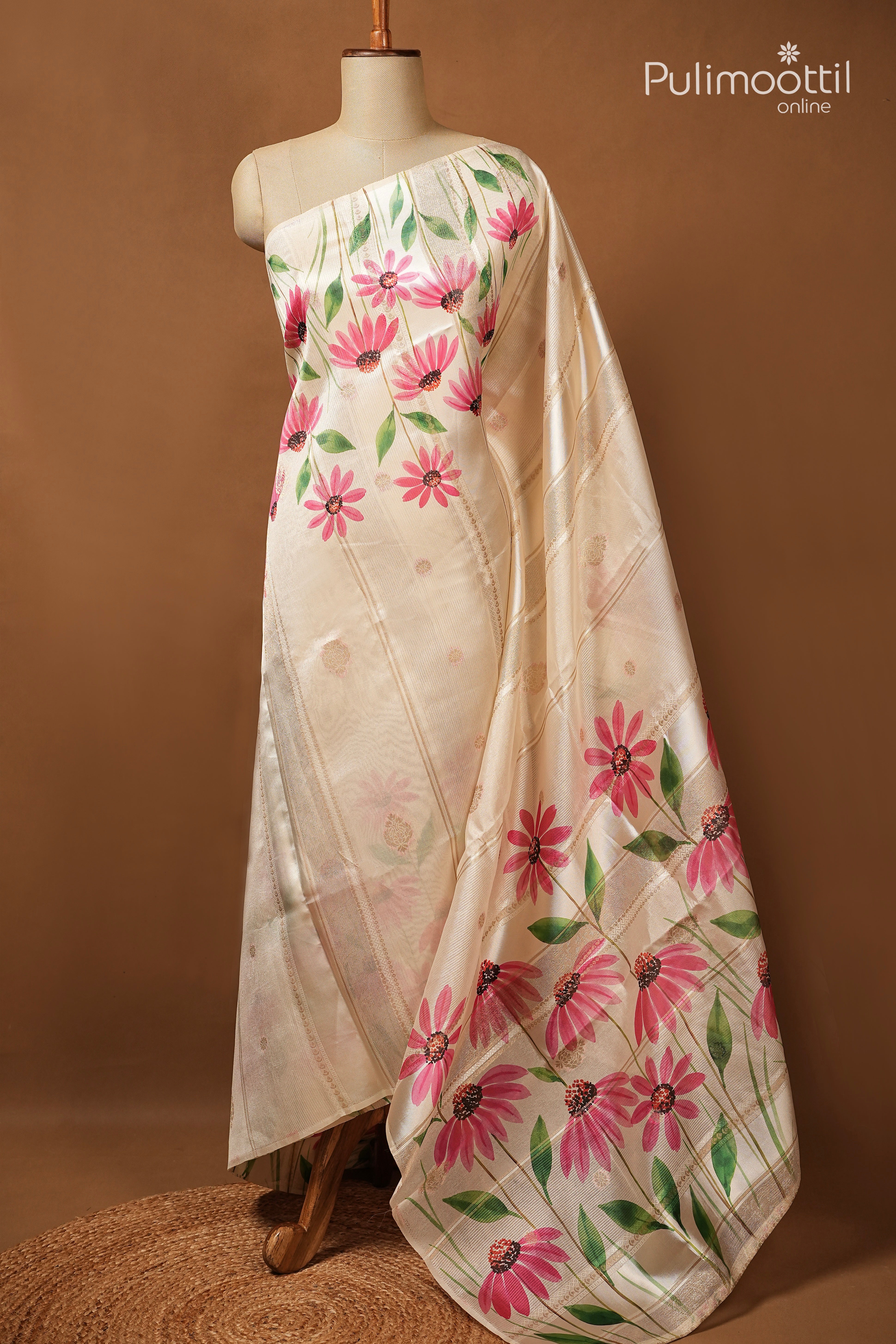Offwhite Colour Organza Traditional Saree
