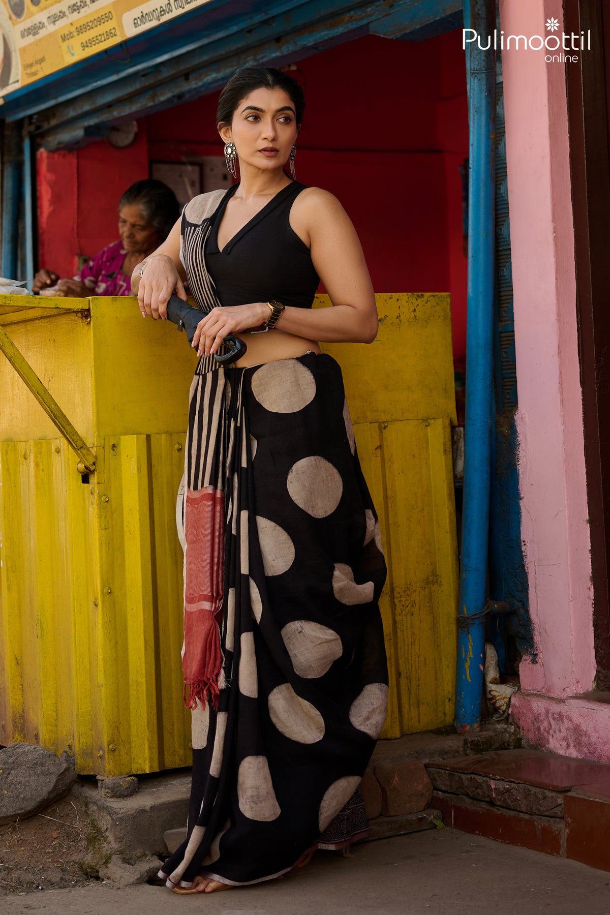 Black Colour Linen Saree