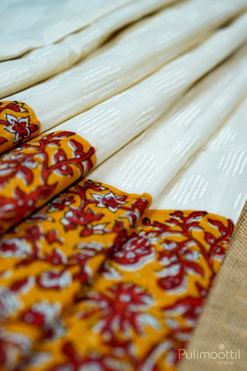 Kerala Traditional Cream Colour Saree