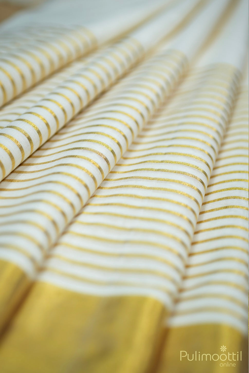 Kerala Traditional Cream Colour Set Saree.
