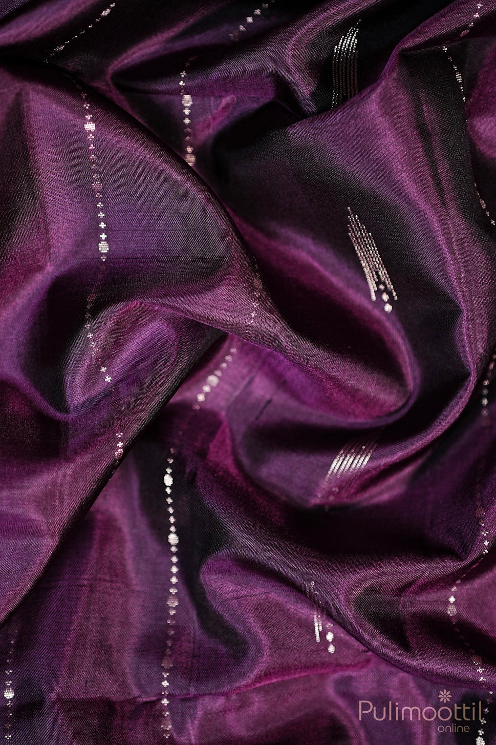 Purple Colour Kanchiipuram Soft Silk Saree.