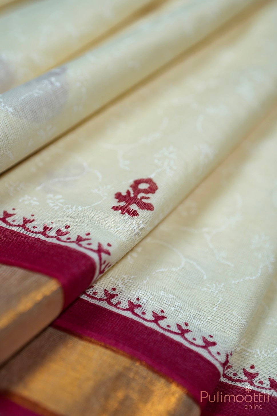 Cream Colour Kreala Traditiional Set Saree.