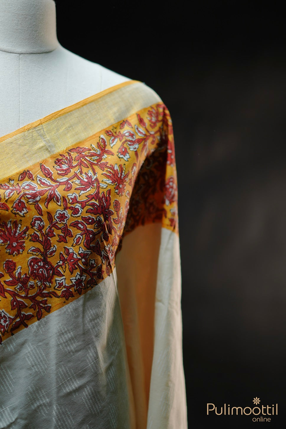 Kerala Traditional Cream Colour Saree