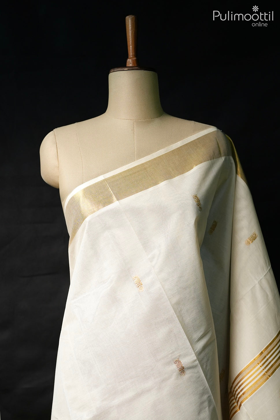 Off white color Kerala traditional set saree