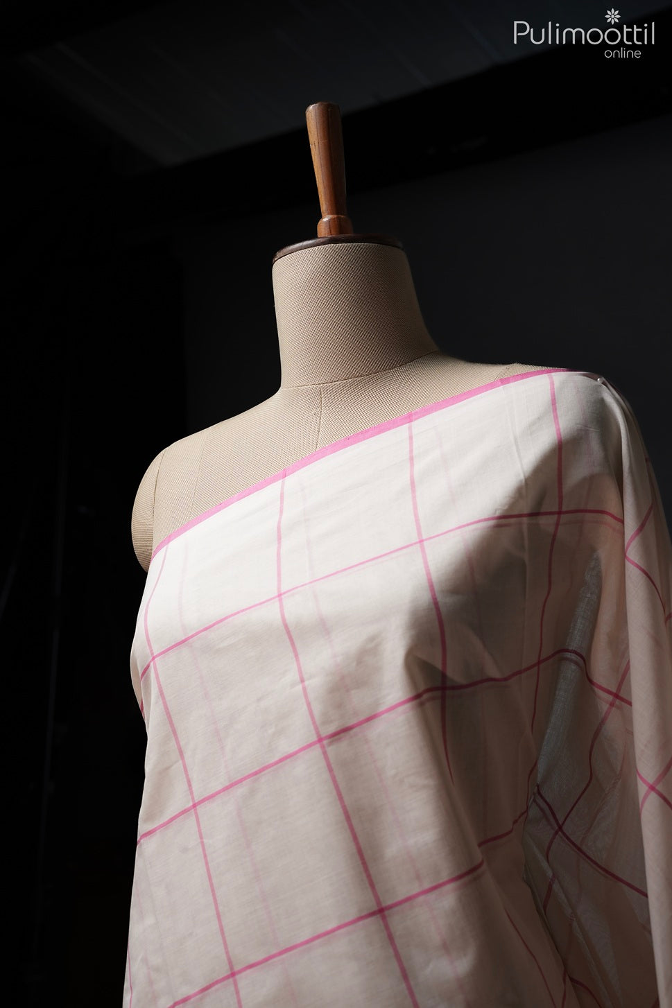 Off white colour handloom cotton saree