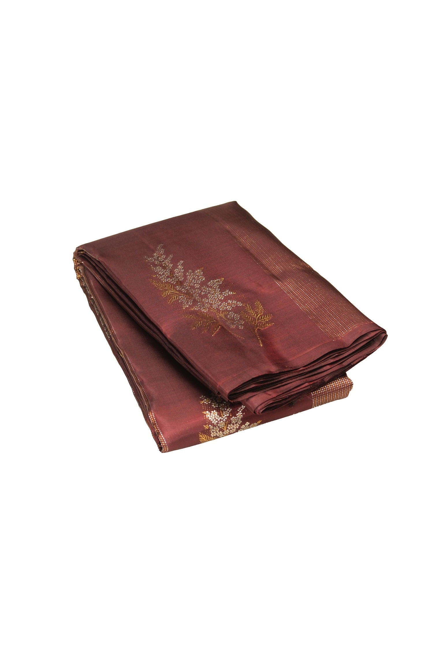 Coffee brown color Kanchipuram saree.