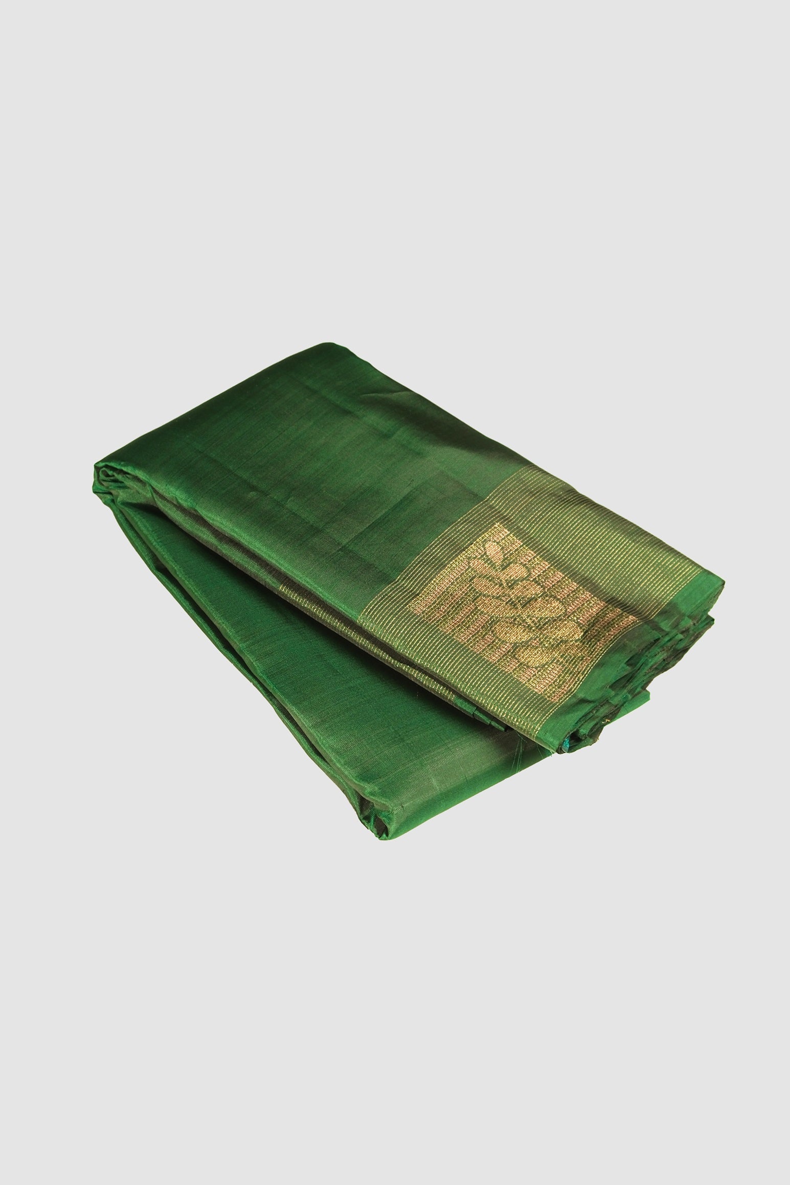 Green color pure Kanchipuram silk saree.
