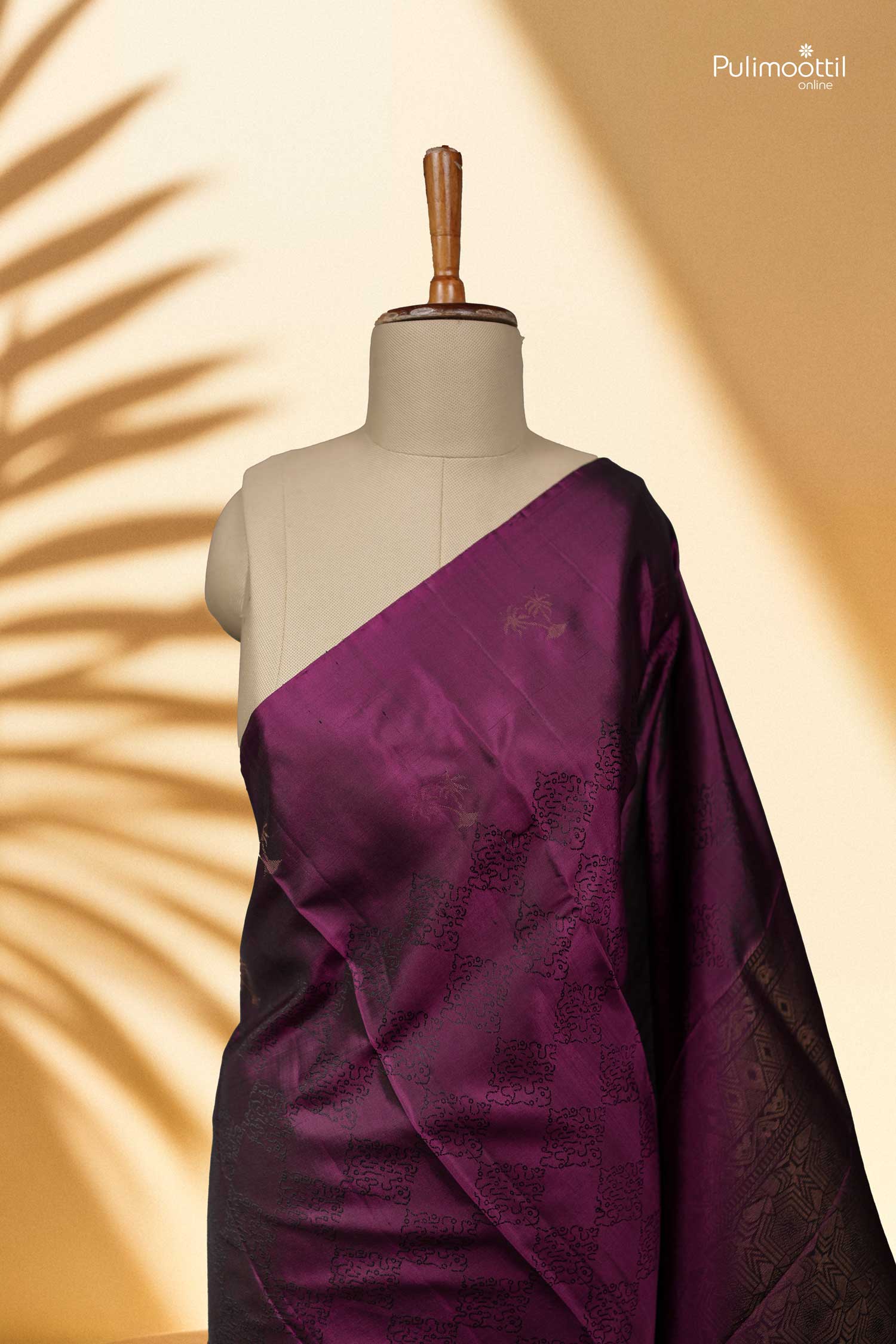 Grape Wine Color Borderless Kanchipuram Soft Silk Saree