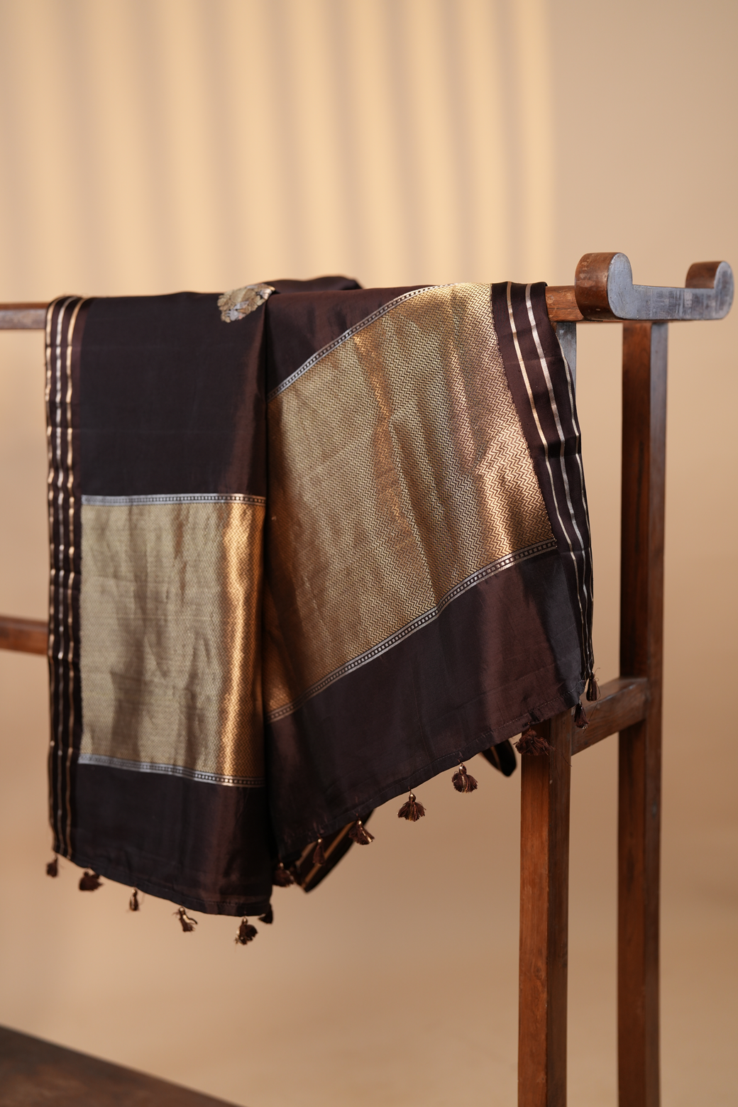 Coffee Brown Colour Puna Silk Saree