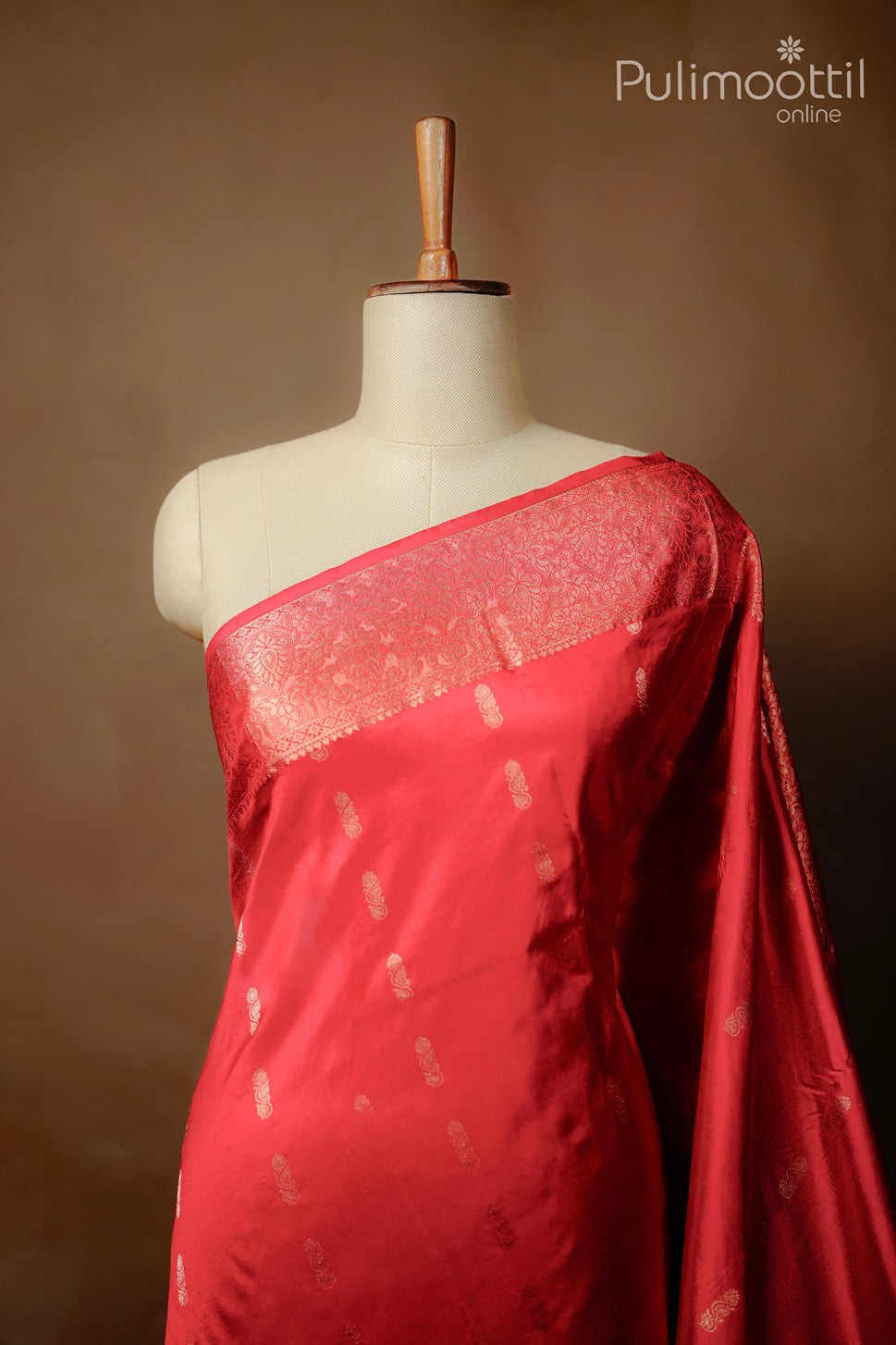 Chilli red Kanchipuram silk saree