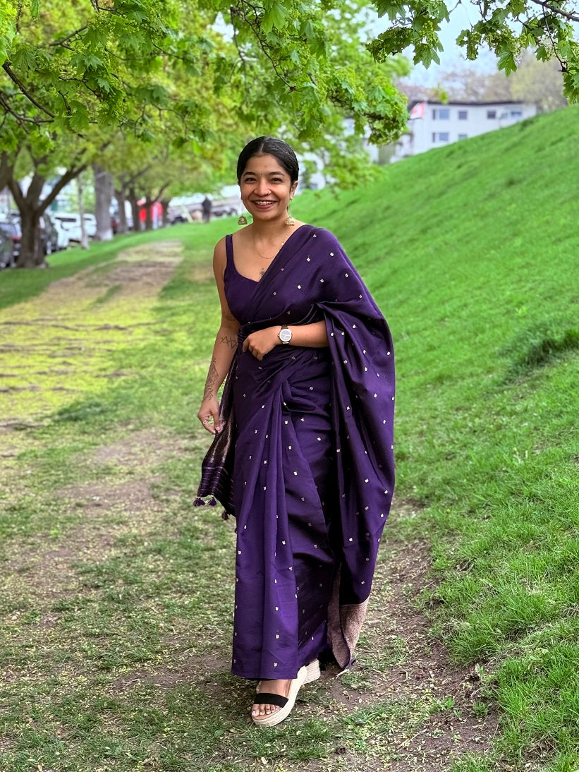 Graceful look in Deep Purple Mango Silk Saree – bridal, party wear and wedding collection with free delivery in India.