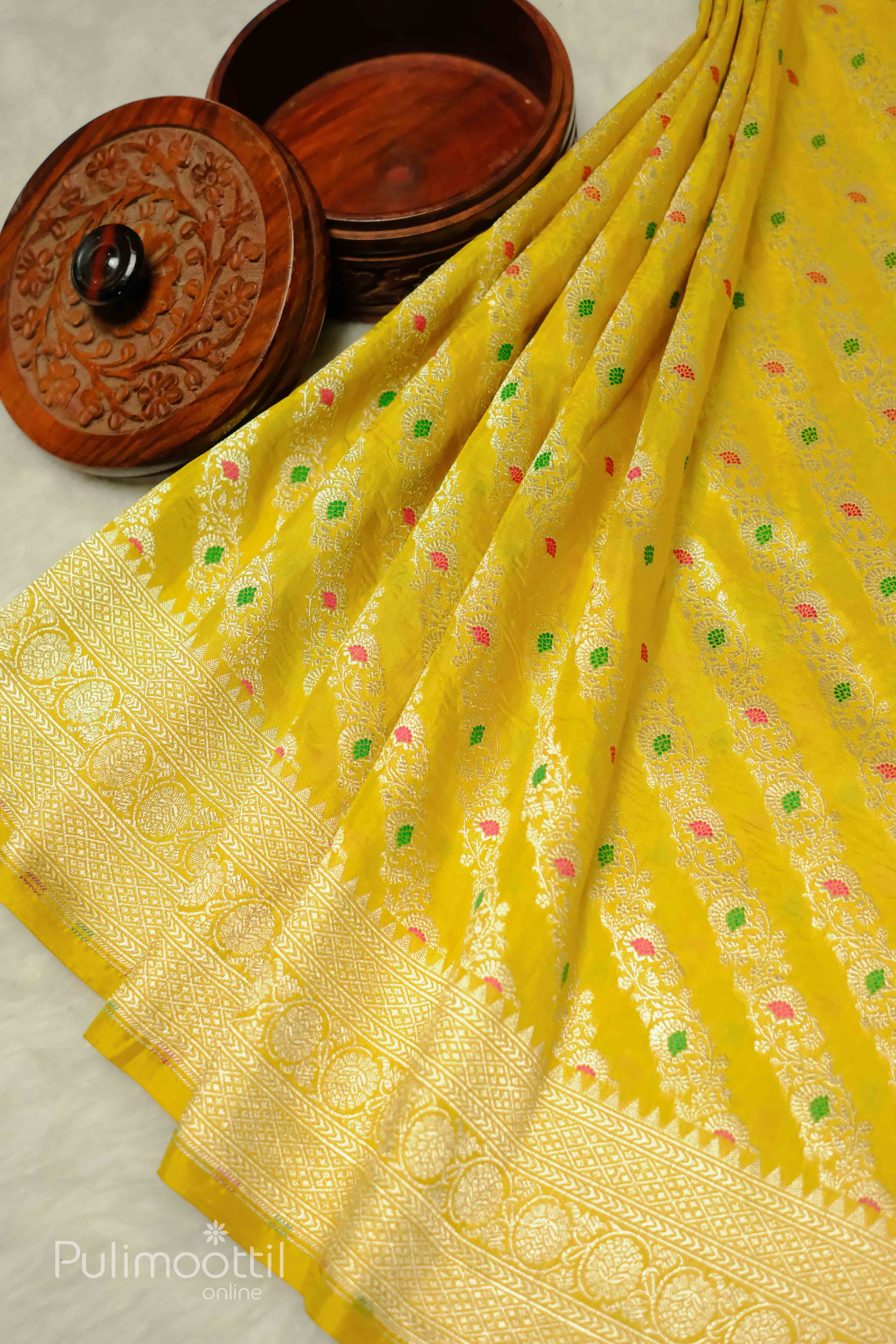 Lemon Yellow Colour Pure Banarasi Silk Saree. Banarasi Wedding Slanting Floral Design With Border