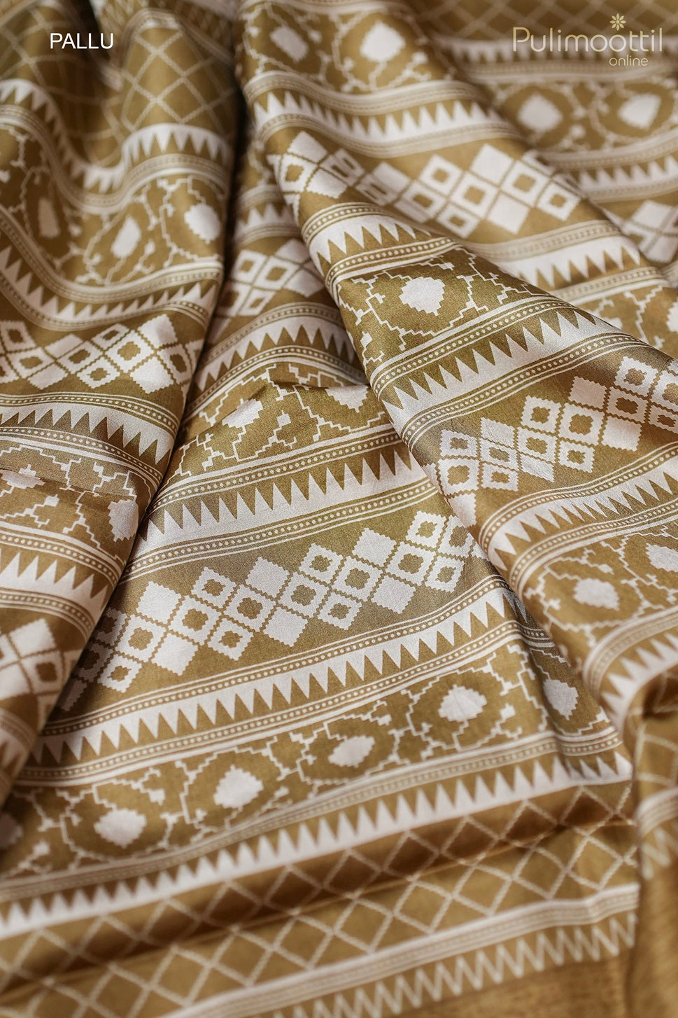 Ivory Colour Pure Silk Saree