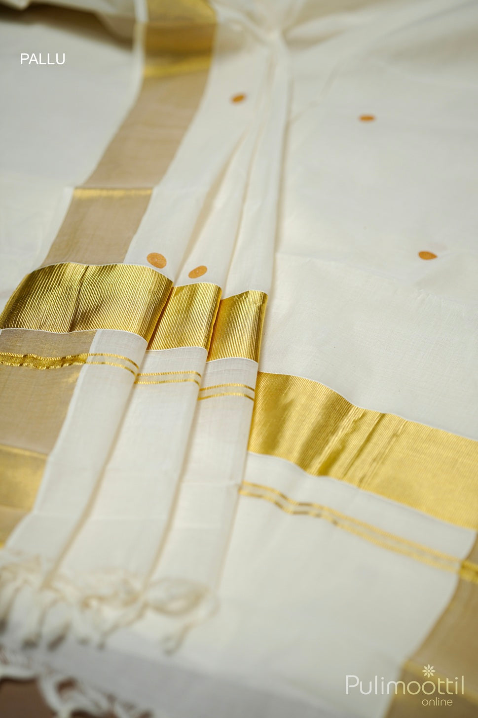 Kerala Cotton Polka Dot Print Set Saree.