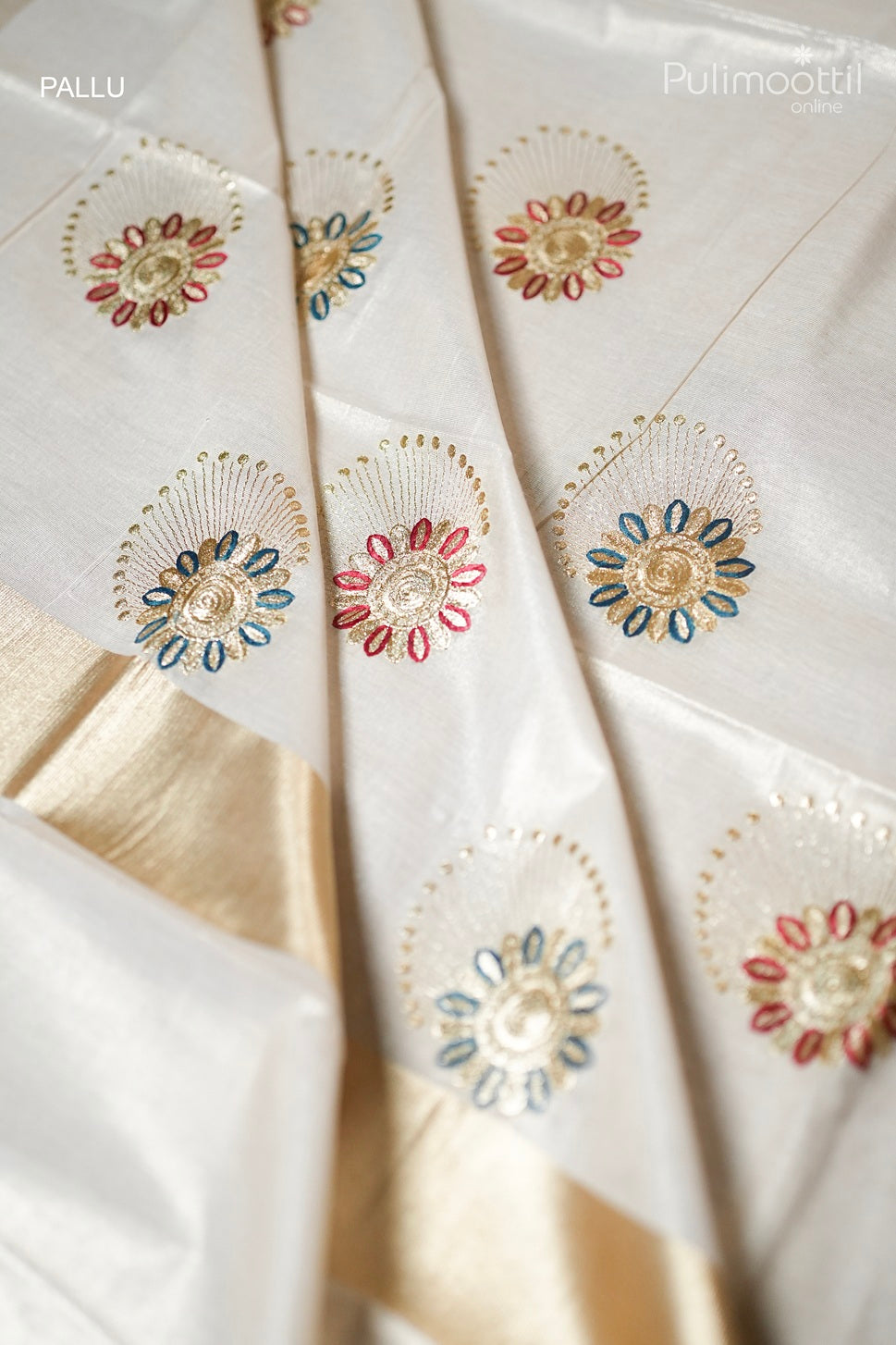 Kerala Traditional Light Golden Tissue Set Saree