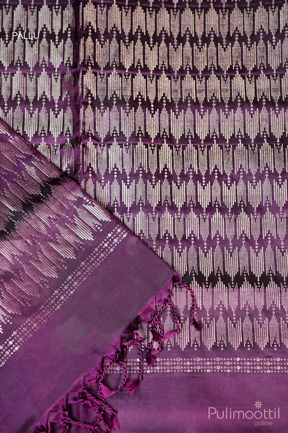 Purple Colour Kanchiipuram Soft Silk Saree.