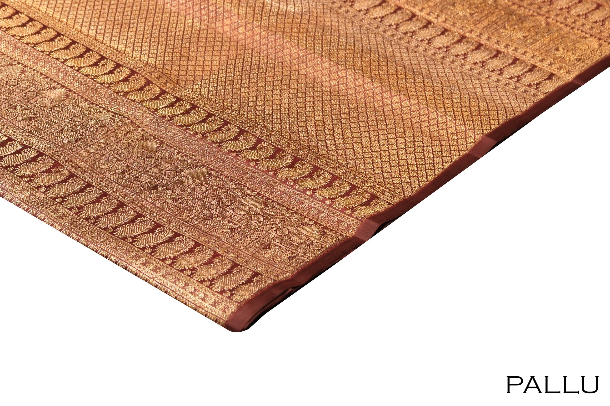 Coffee brown color Kanchipuram saree.