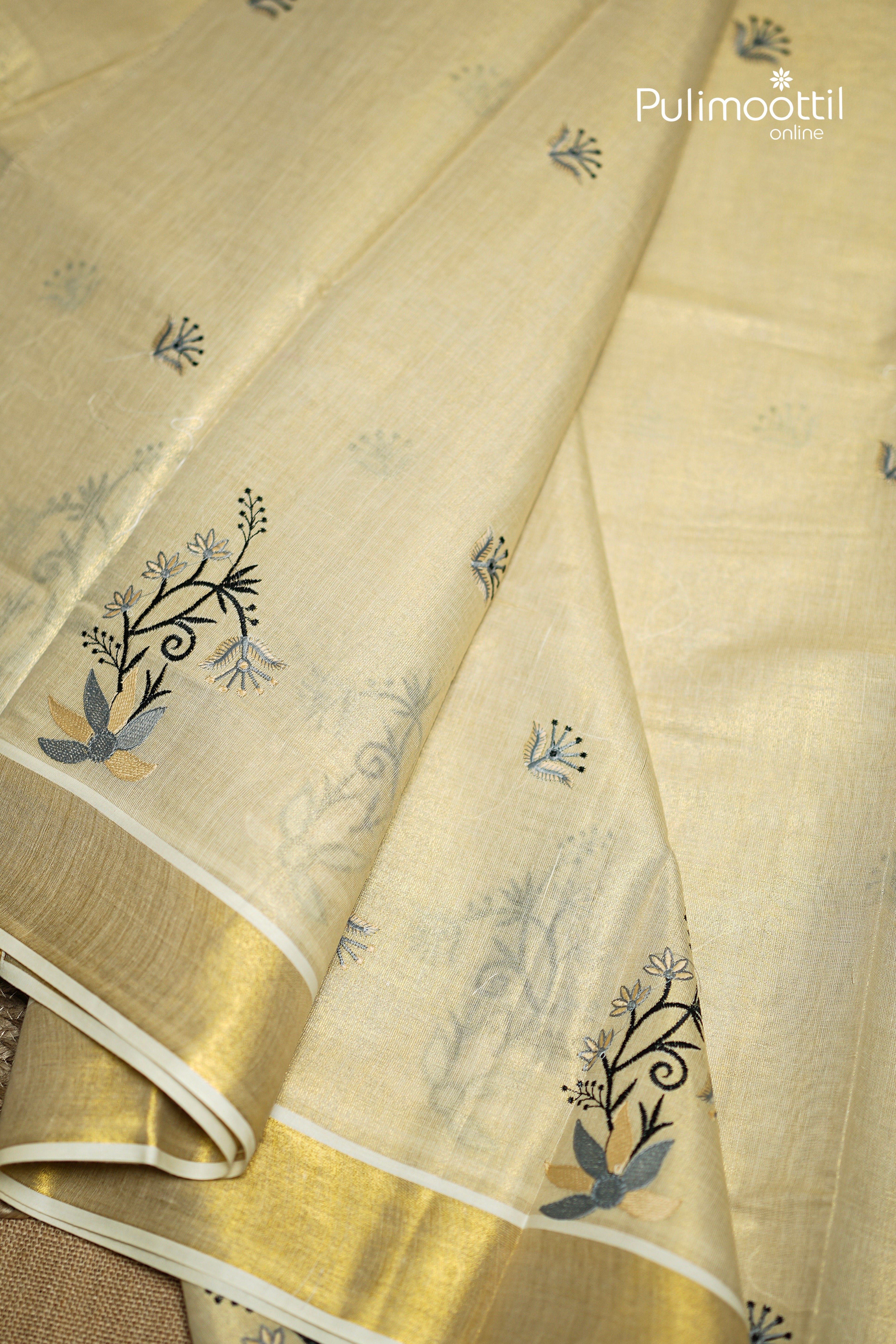 Kerala Traditional Golden Tissue Set Saree