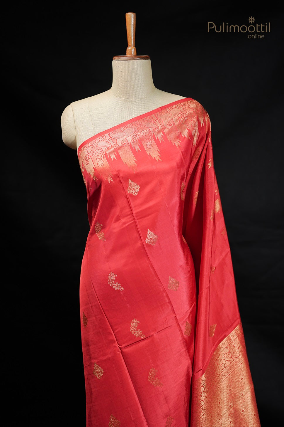 Red Colour Traditional Kanchipuram Saree