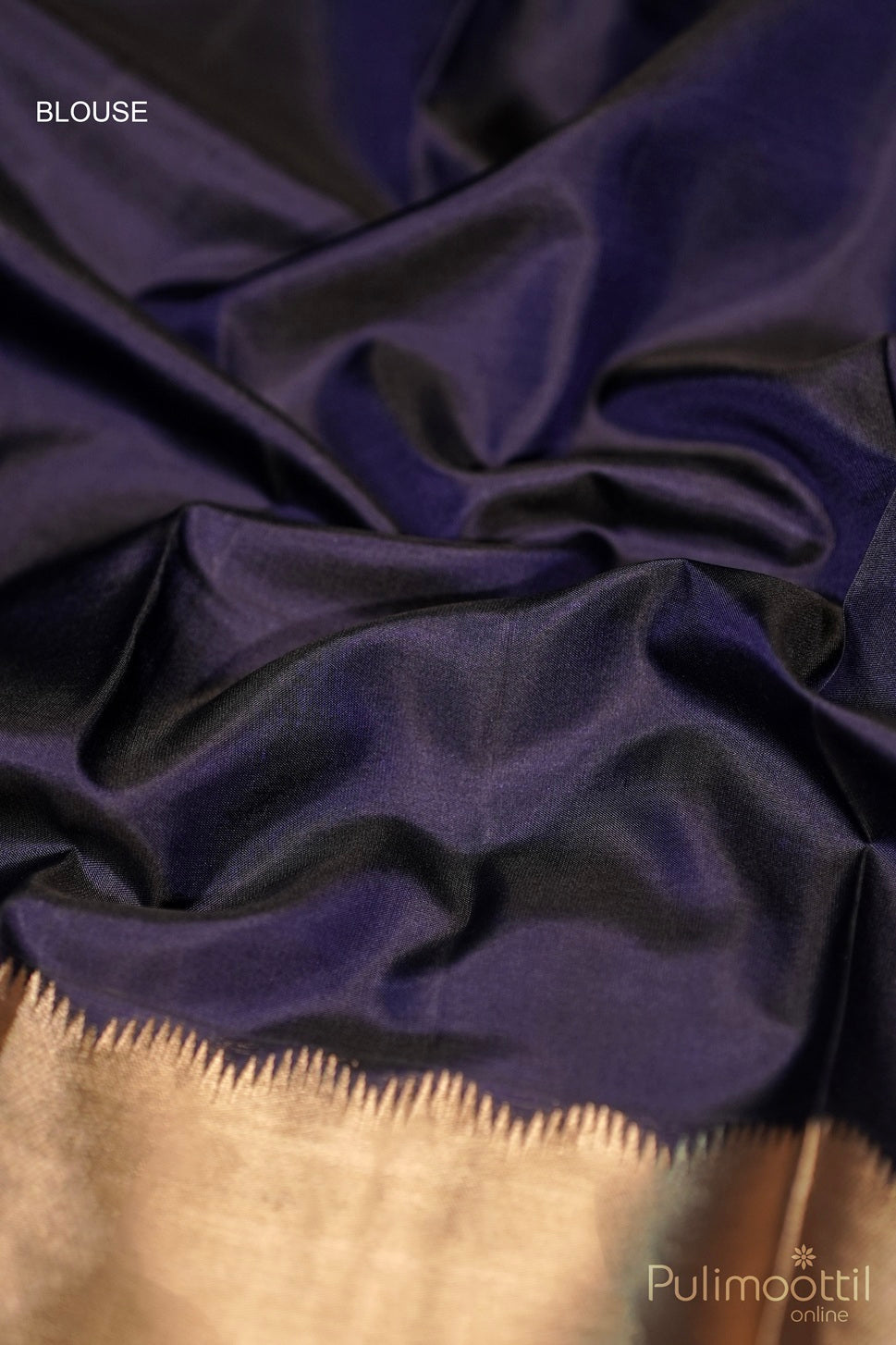 Plain dark blue blouse piece with gold border for Kanchipuram silk saree.