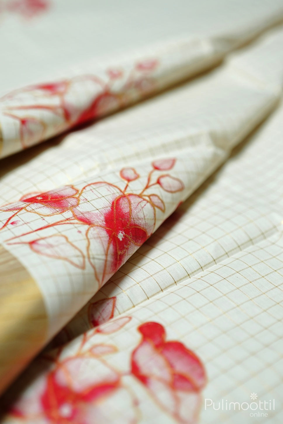 Cream colour Kerala Golden Check And Red Floral Printed Set Saree
