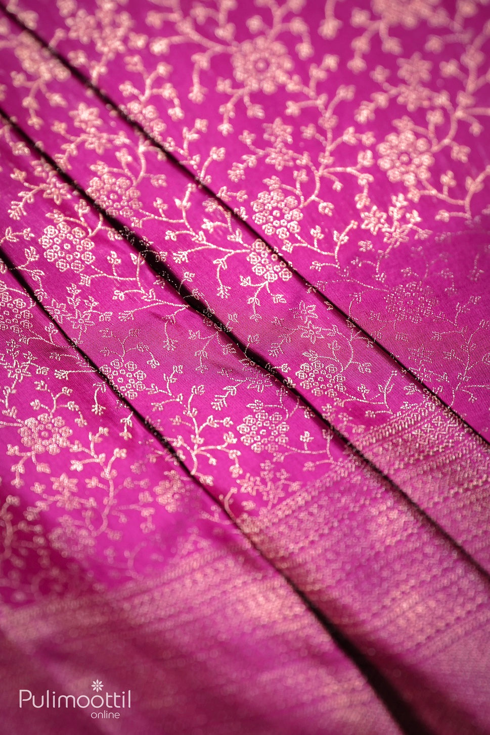 Pink Colour Kanchipuram Brocade Saree.