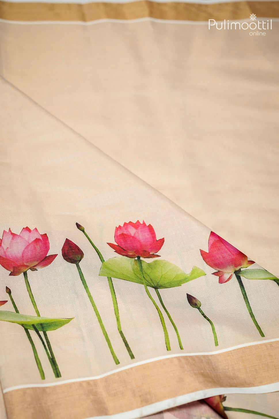 Kerala Golden Tissue Lotus Print Set Saree.