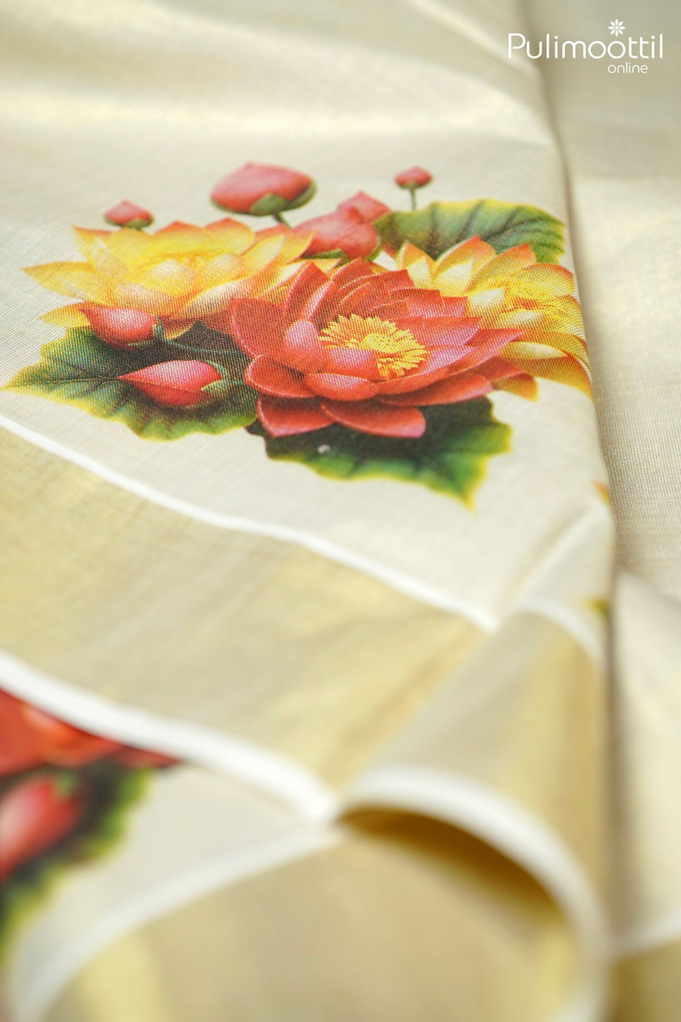 Kerala Golden Tissue Lotus Print Set Saree.