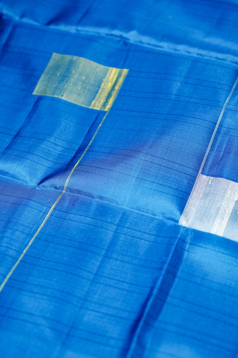 Teal Blue Colour Kanchipuram Soft Silk Saree.