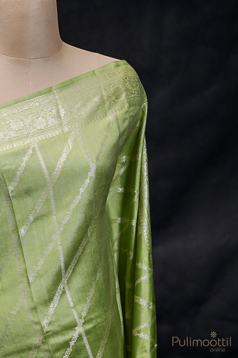 Dusty Green Colour Chiniya Silk Saree.