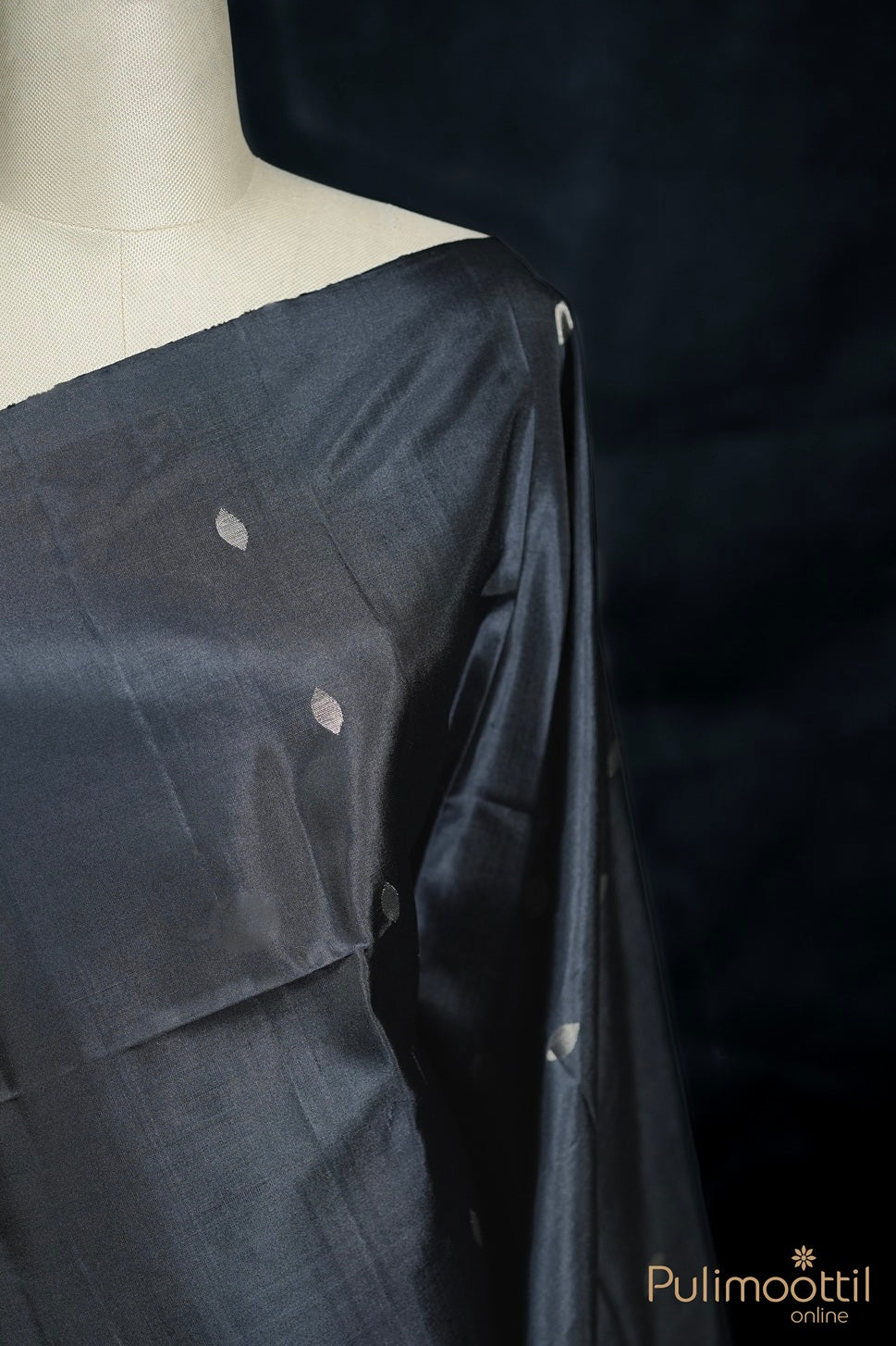 Black Colour Kanchipuram Soft Silk Saree.