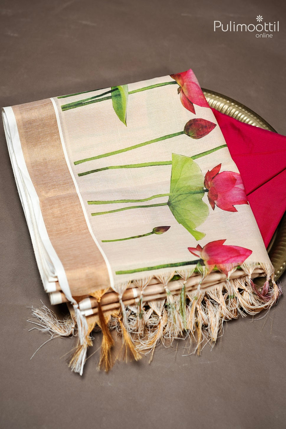 Kerala Golden Tissue Lotus Print Set Saree.