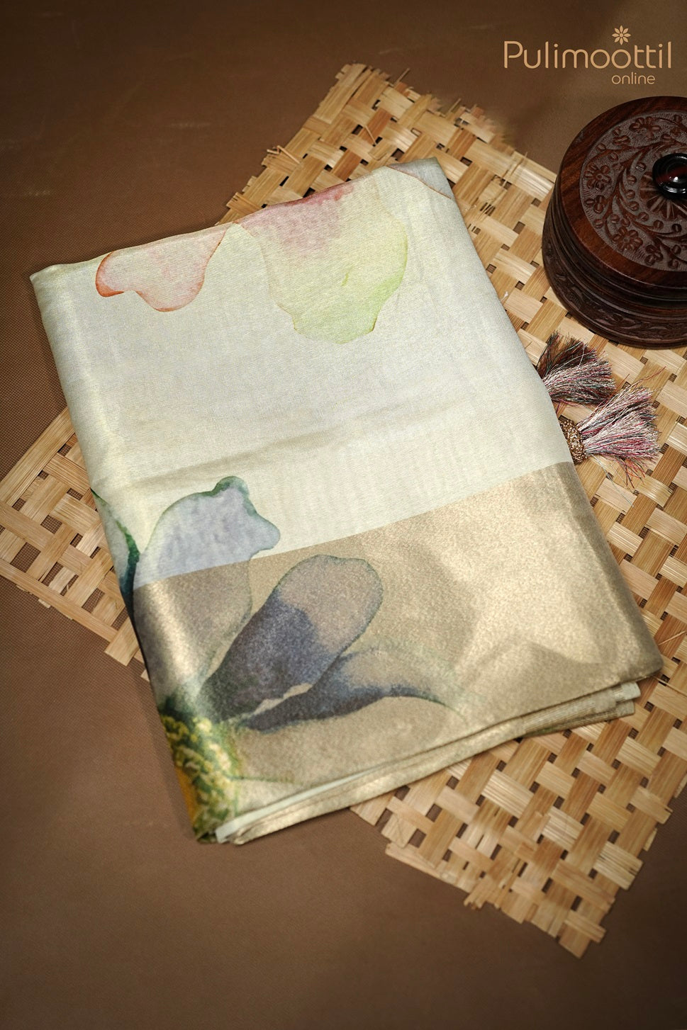 Cream Colour Kerala Golden Tissue Digital Flower Print Fancy Saree.