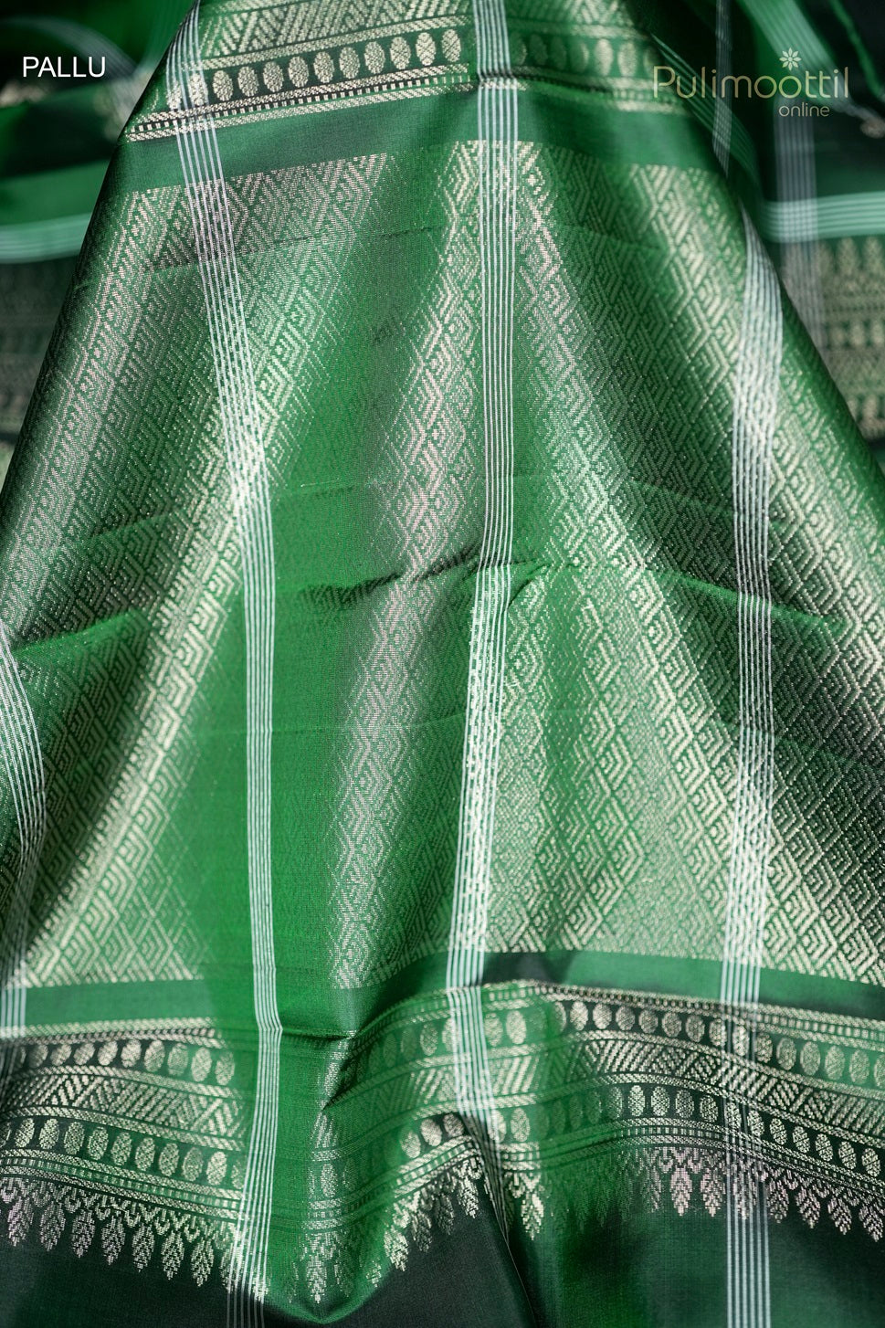 Dark Green Colour Kanchipuram Soft Silk Saree