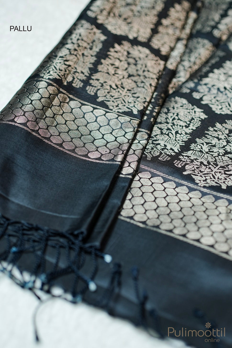 Black Colour Kanchipuram Soft Silk Saree.